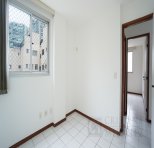 21 Quarto 2 (outro ângulo)